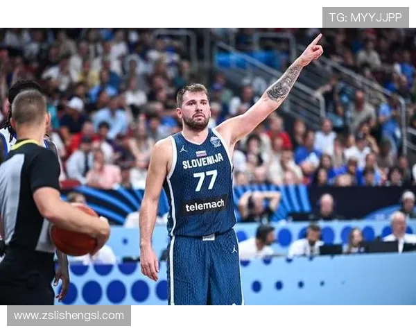 原创东契奇谈末节冲突：遭邓恩背后偷袭，快船成爆发催化剂